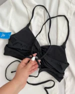 نمای بند پشت بیکینی مشکی برند Cupshe