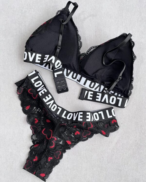 ست نیمتنه و شورت اسپورت love