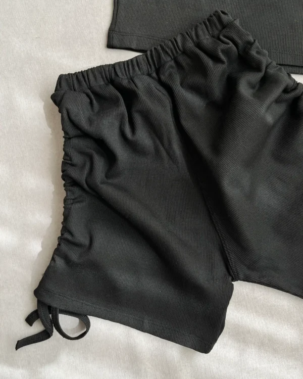 ست کراپ و شورتک کبریتی بغل گت دار