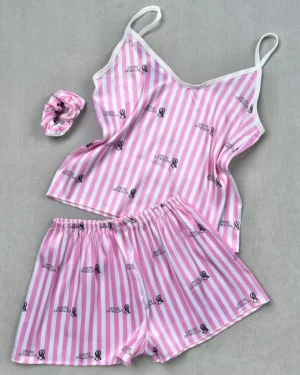 خرید ست سه تکه تاپ وشورتک ساتن با اسکرانچی