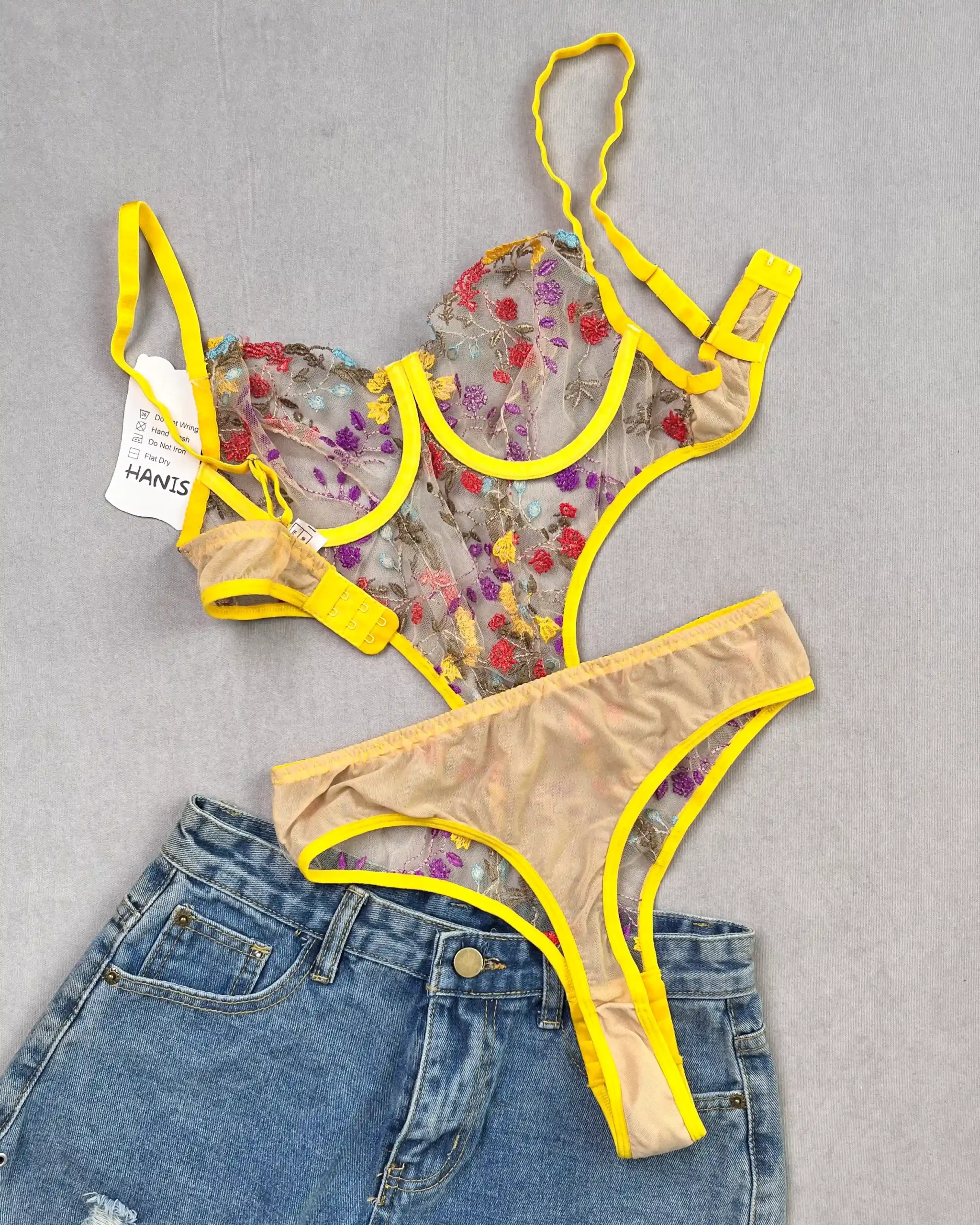 بادی فانتزی گلدوزی برند Hanis کد محصول ۹۵۵۱۰ 5 بادی فانتزی گلدوزی کد محصول : ۹۵۶۵۰