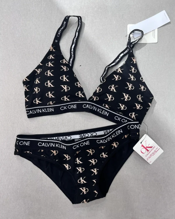 ست شورت و سوتین Calvin klein