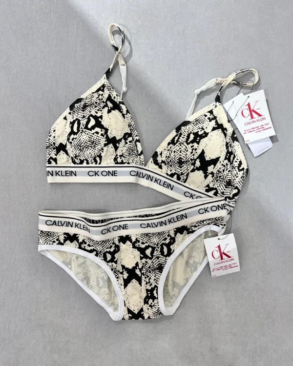 ست شورت و سوتین Calvin klein